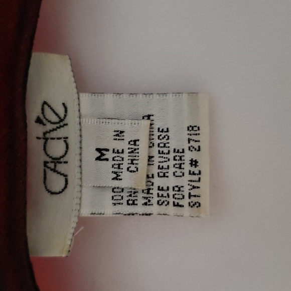 **SOLD**Vintage Cache Silk Sequenced Top - Picture 6 of 7